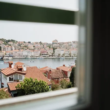 Apartment Sea & Olive